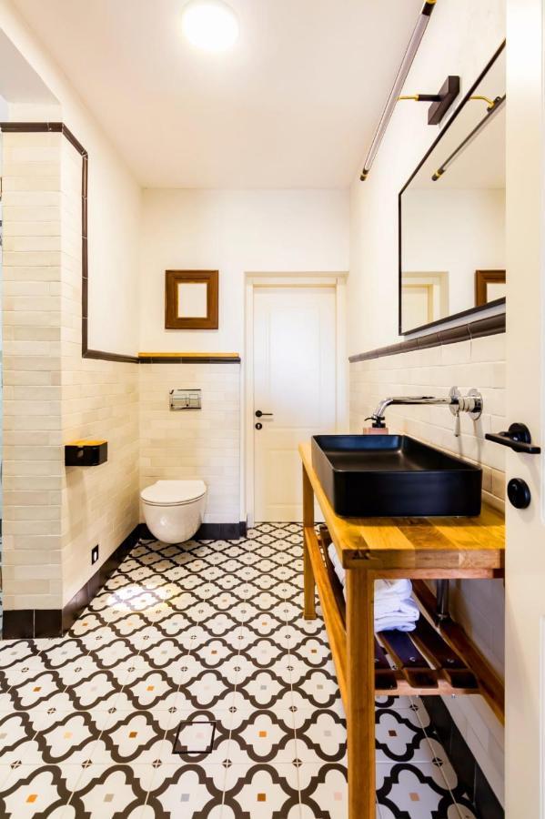 Jabotinsky 37 Bed & Breakfast Zikhron Ya'akov Exterior photo